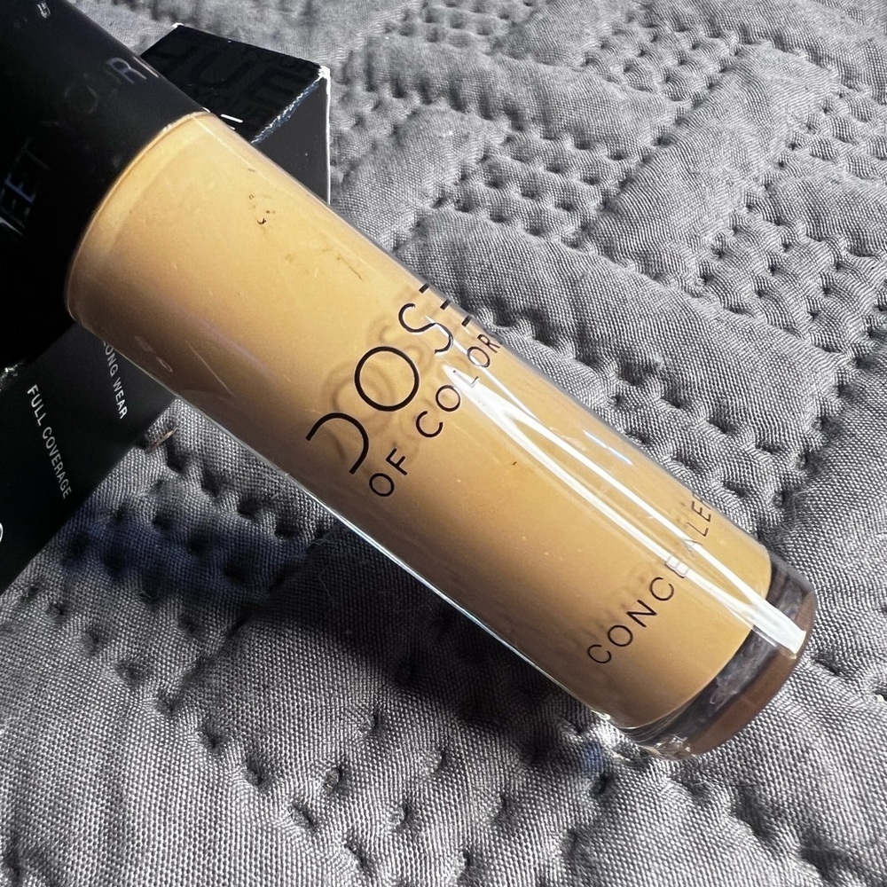 Concealer​​ - Picture 2 of 7